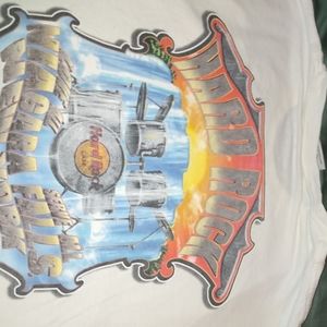 Vintage hard rock cafe shirt
